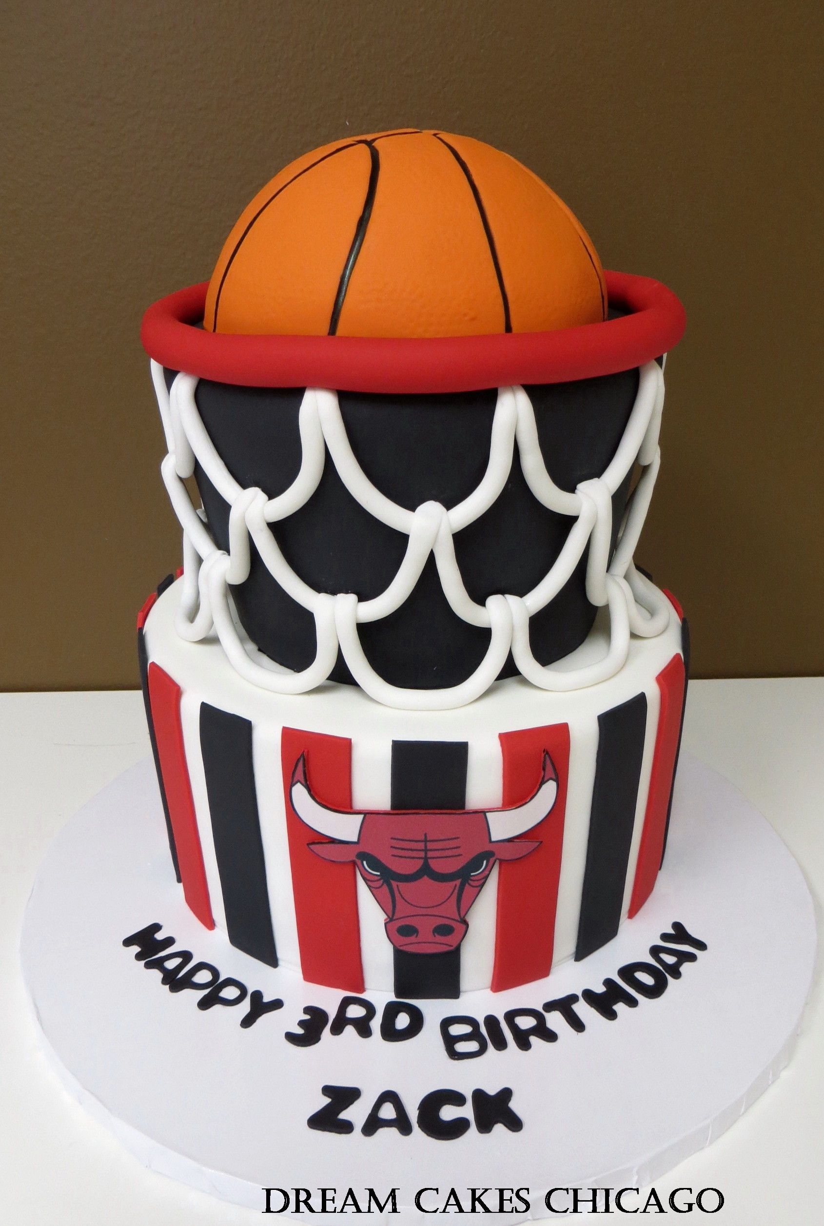 Bulls Cake by Dream Cakes Chicago Basketball birthday cake, Cake